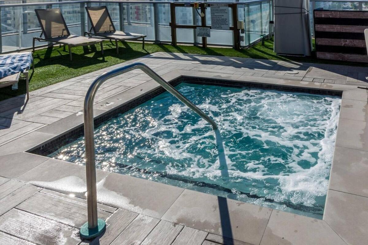 Beachfront Condo With Mesmerizing Views Hollywood Exterior foto